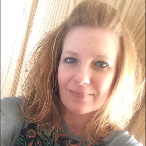 Meet your Posher, Michelle - Picture 1 of 1